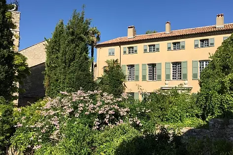 Location château bord de mer en Provence Alpes Côte d Azur