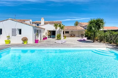 Location villa Ile de R&eacute; avec piscine proche plage et for&ecirc;t